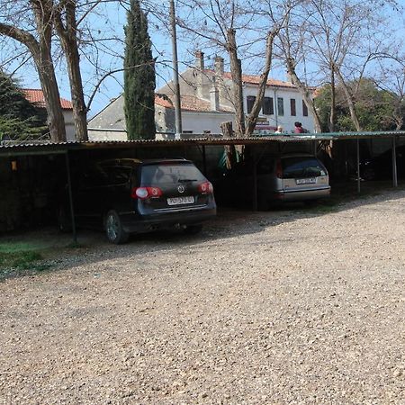 Apartment Ilinovic روفينج المظهر الخارجي الصورة