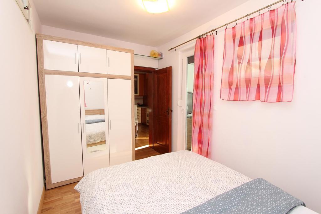Apartment Ilinovic روفينج المظهر الخارجي الصورة