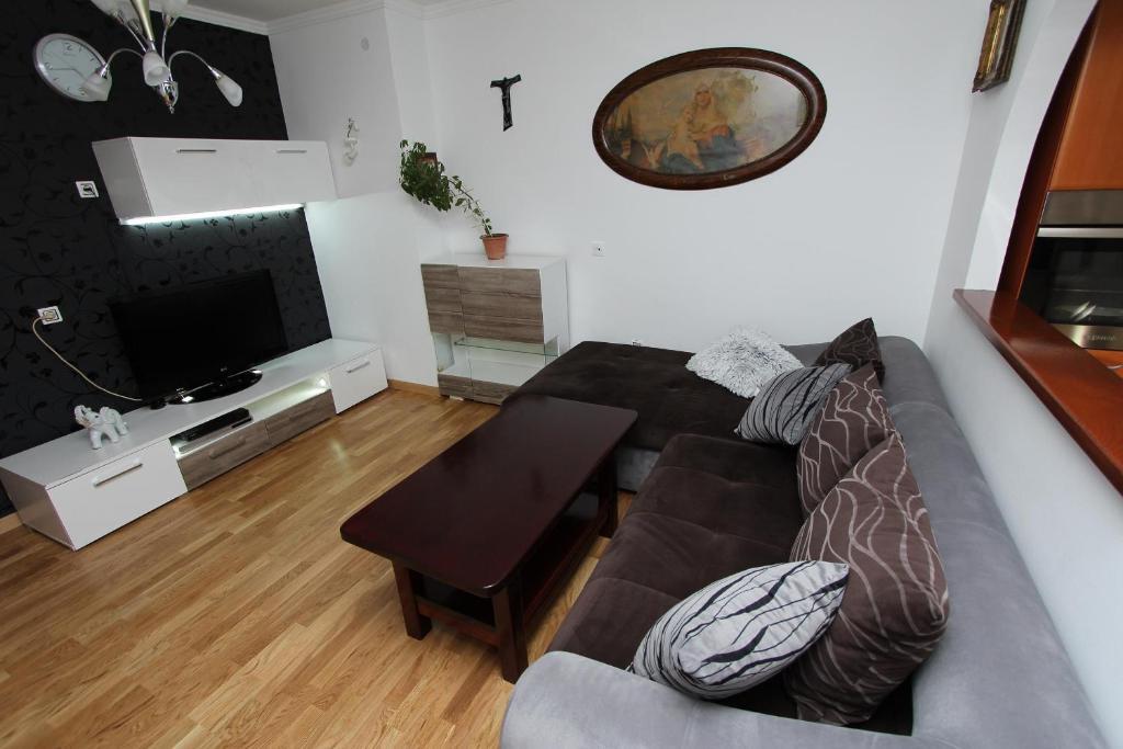 Apartment Ilinovic روفينج المظهر الخارجي الصورة